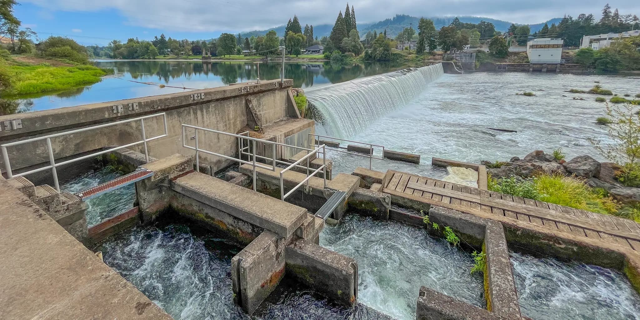 Winchester Dam on the North Umpqua River